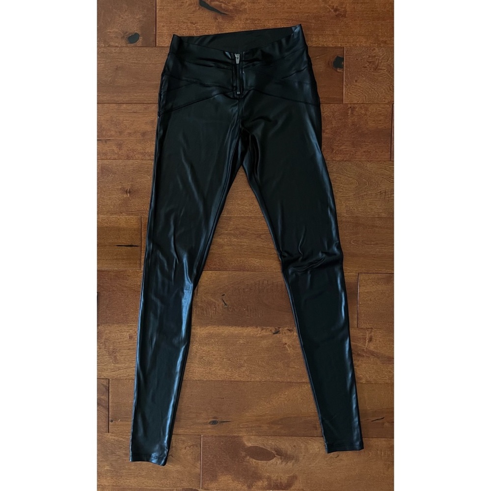 Bebe Liquid Leggings - Black — Size XS